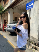 Barcode unbuttoned shoulder loose fit tee