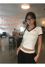 ブラックラインリボンVネックショートスリーブtシャツ