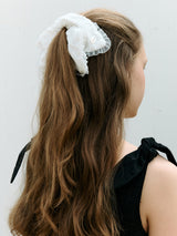 SQUARE LACE SCRUNCHIE WHITE