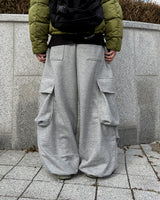 Flo balloon cargo sweat pants
