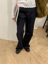 ロエット生地ブーツカットデニムパンツ