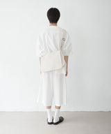 [DOJINOI] TEXTURE MESSENGER BAG CREAM