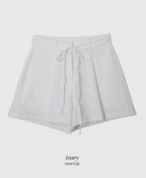 ソリッドピンタックストラップスラックスハーフパンツ (3color)