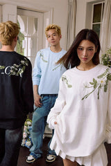 フローラルエンブロイダードオーバーサイズ長袖Tシャツ