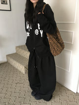 Fleece-lined sweatpants