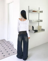 Rail Off Wide U-Neck T-Shirt