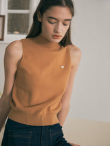 SLEEVELESS HIGH NECK KNIT BEIGE