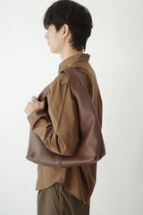 weave center shoulder bag