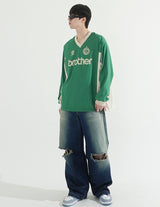 Sporty V-neck Windbreak Pullover