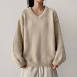 Disco Pop Duc Thick Sleeve Punching V-Neck Knit