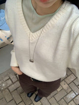 [MADE] FIFTY WOOL V-NECK KNIT