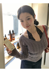 ブラックレースへルターVネックツウィステッドニットウェア