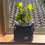 Clam string pouch _ Navy stripe