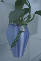 GREEN STUD ◇ CHOKER OR WATCH