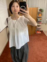 シルキーピンタックブラウス