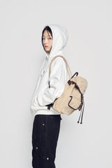 24FW ベーシックロゴ トライアングルポケット バックパック ベージュ