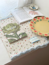 Floral table mat light blue accents