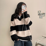 Robbit over collar knitwear