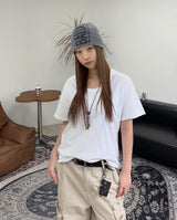 ルーブルカットオフUネックTシャツ
