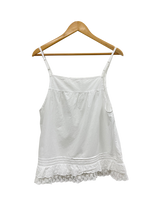frill sleeveless