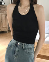 Uma sleeveless