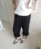 BUBBLE FRILL CAPRI PANTS