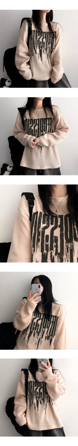 Camo lettering knit long-sleeved shirt