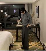 ヨギスディープラウンドジョーバックバンディングウールワイドスラックス