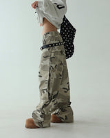 [UNISEX] ピンタックカーモカーペンターワイドパンツ