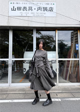 ボートネックストラップクロップトップ