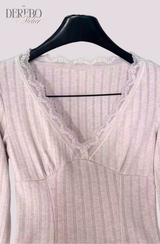 Daisy V-neck Lace Long Sleeve T-shirt