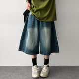 A.D washing side pintuck over wide denim shorts