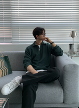 ヘンデスデイリーリベッドセミジップアップニット