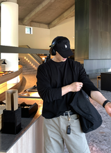アーロンモーデンエッセンシャルセミクロッピードロングスリーブTシャツ