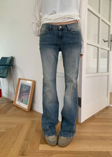 LOW FLARE BOOTS CUT DENIM
