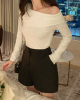 Knitte off-shoulder T-shirt