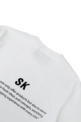 SK SNEAKER SPREAD LOGO WHITE BOXY TEE