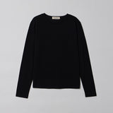 WOMAN エッセンシャルロゴT BLACK