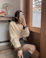 Wool round knit
