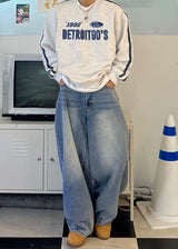 デトロイトエンブロイダードVネックセーター 2COLOR
