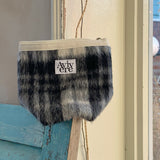 classic pouch_black check
