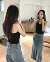 Uma sleeveless