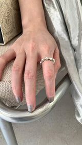 Simple silver balls banding ring