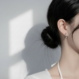[ITZY Yuna Piercing] Eternal Love Huggies Piercing