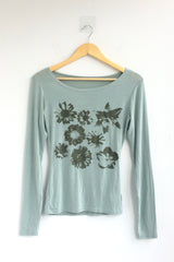 Flower by t