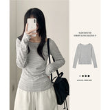 Brae U-Neck Dangara Round Long Sleeve T-Shirt