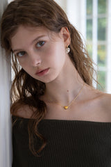 Gold heart point drop chain necklace