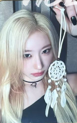 [ITZY Chaeryeong Necklace] レインディールチョーカーネックレス - Silver Color