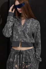 OUT ZIP-UP