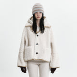 C FUR REVERSIBLE MUSTANG_BEIGE